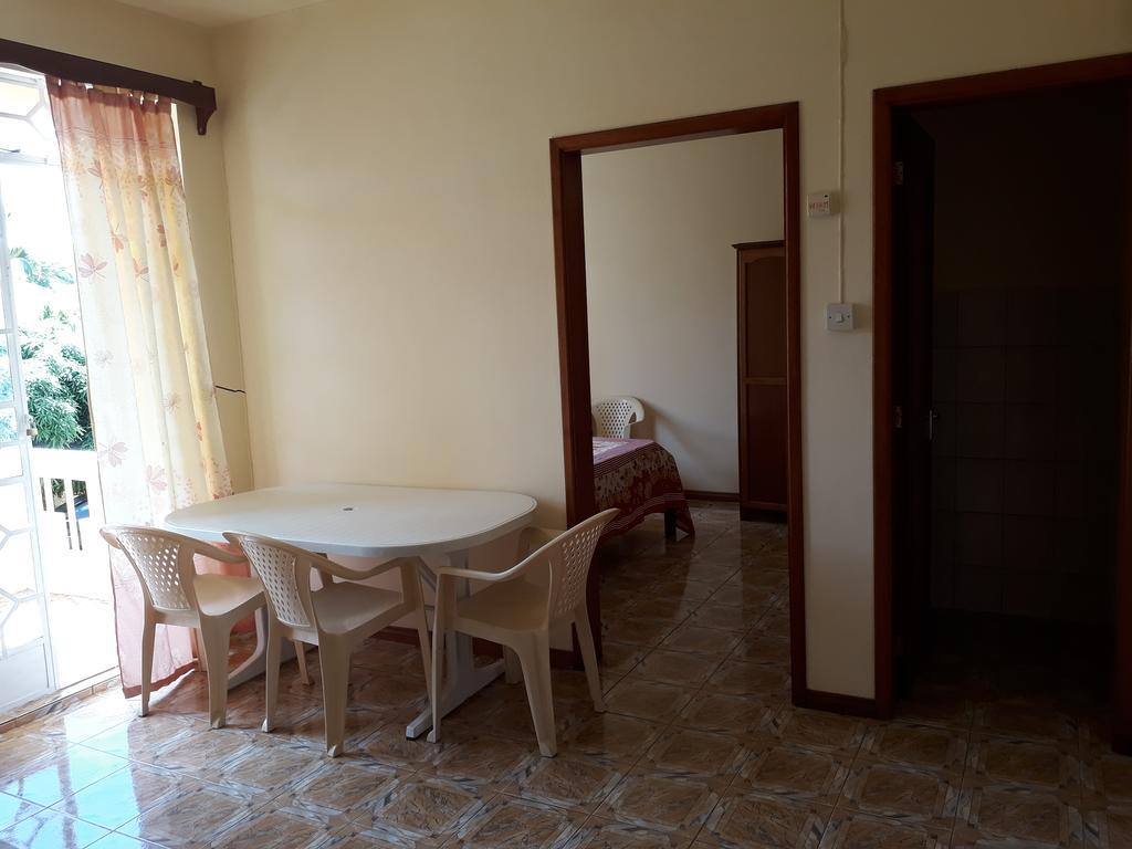 Allamanda Apartments - 100M Bain Boeuf Beach Dış mekan fotoğraf